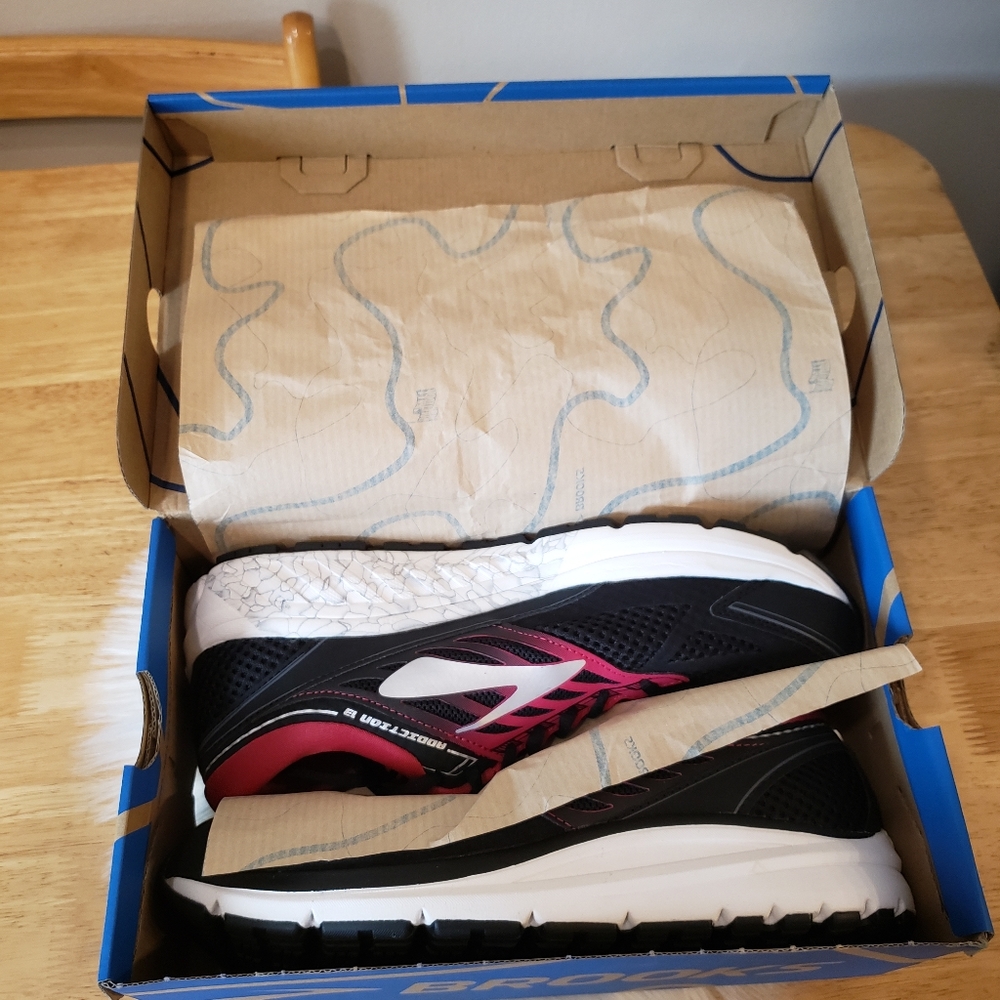 Brooks Addiction 13 Sneakers View 5